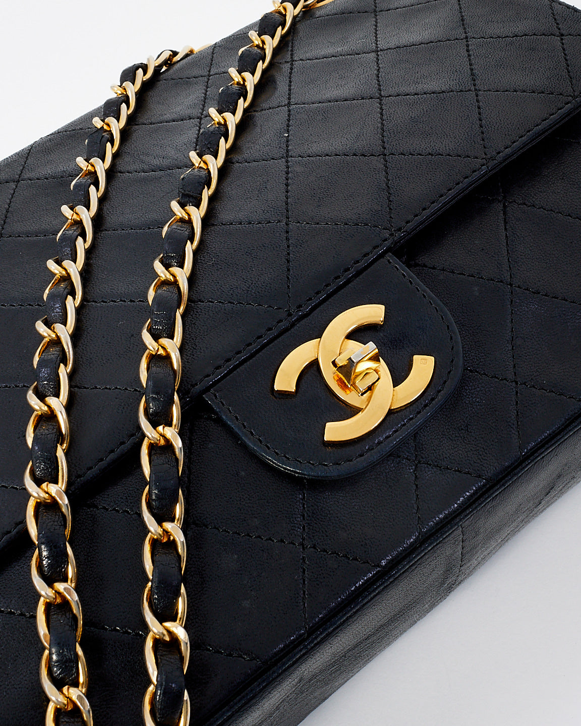 Chanel Vintage Black Lambskin Medium Double Flap Bag GHW