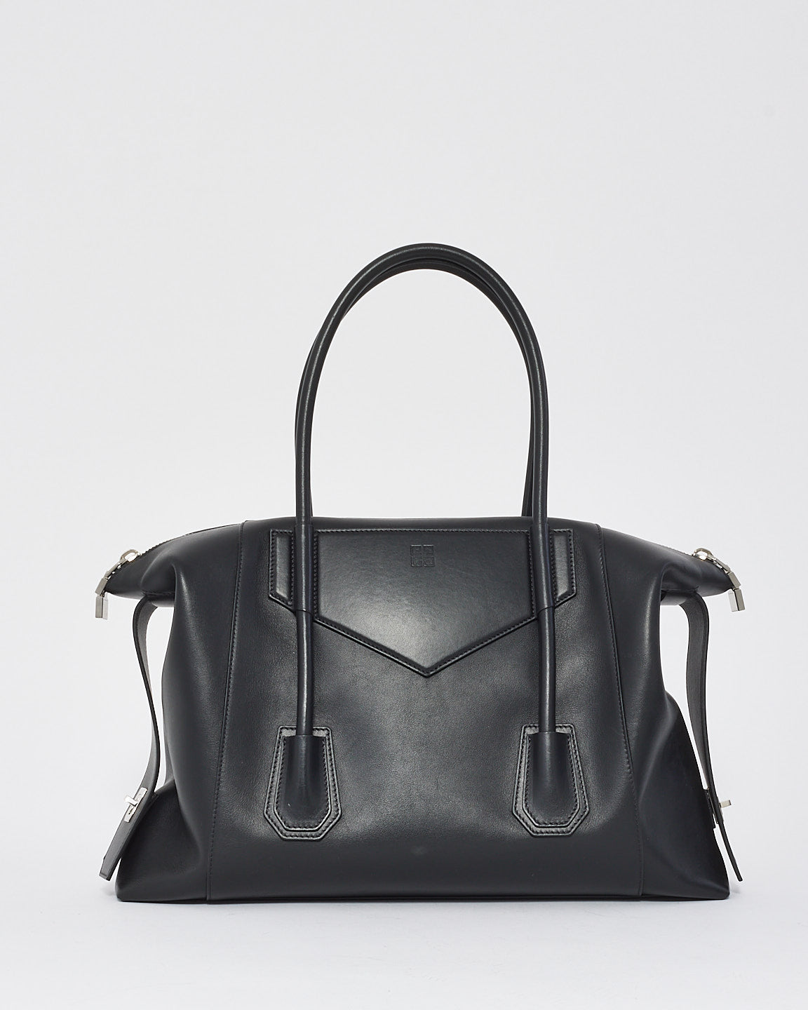 Givenchy Black Smooth Leather  Medium Antigona Lock Soft Bag