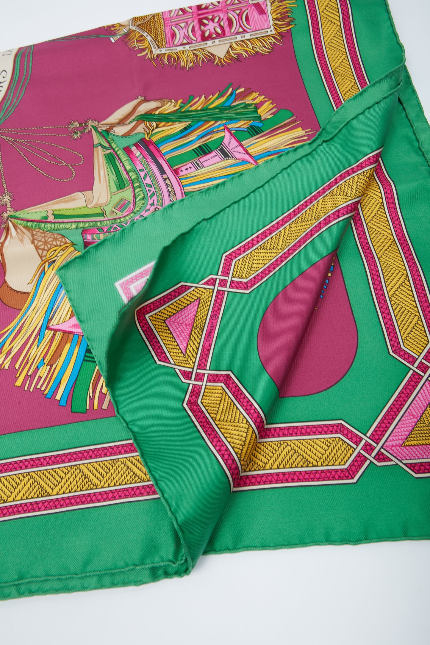 Hermes Vert/Fuchsia/Jaune Cuirs Du Desert Print Silk Scarf 90