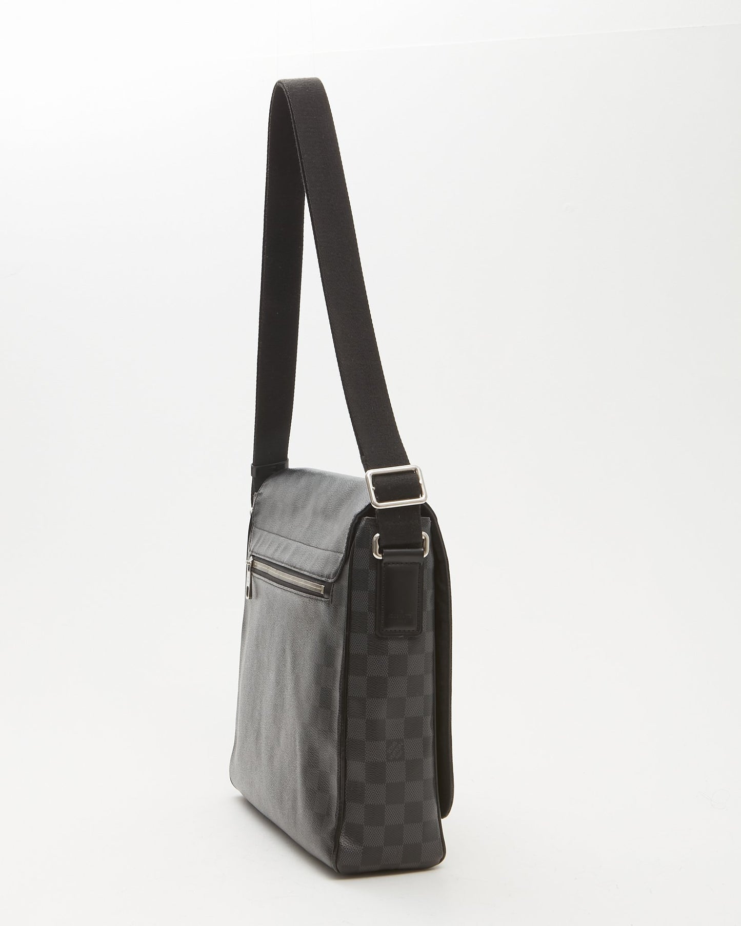 Louis Vuitton Damier Graphite District GM Messenger Bag