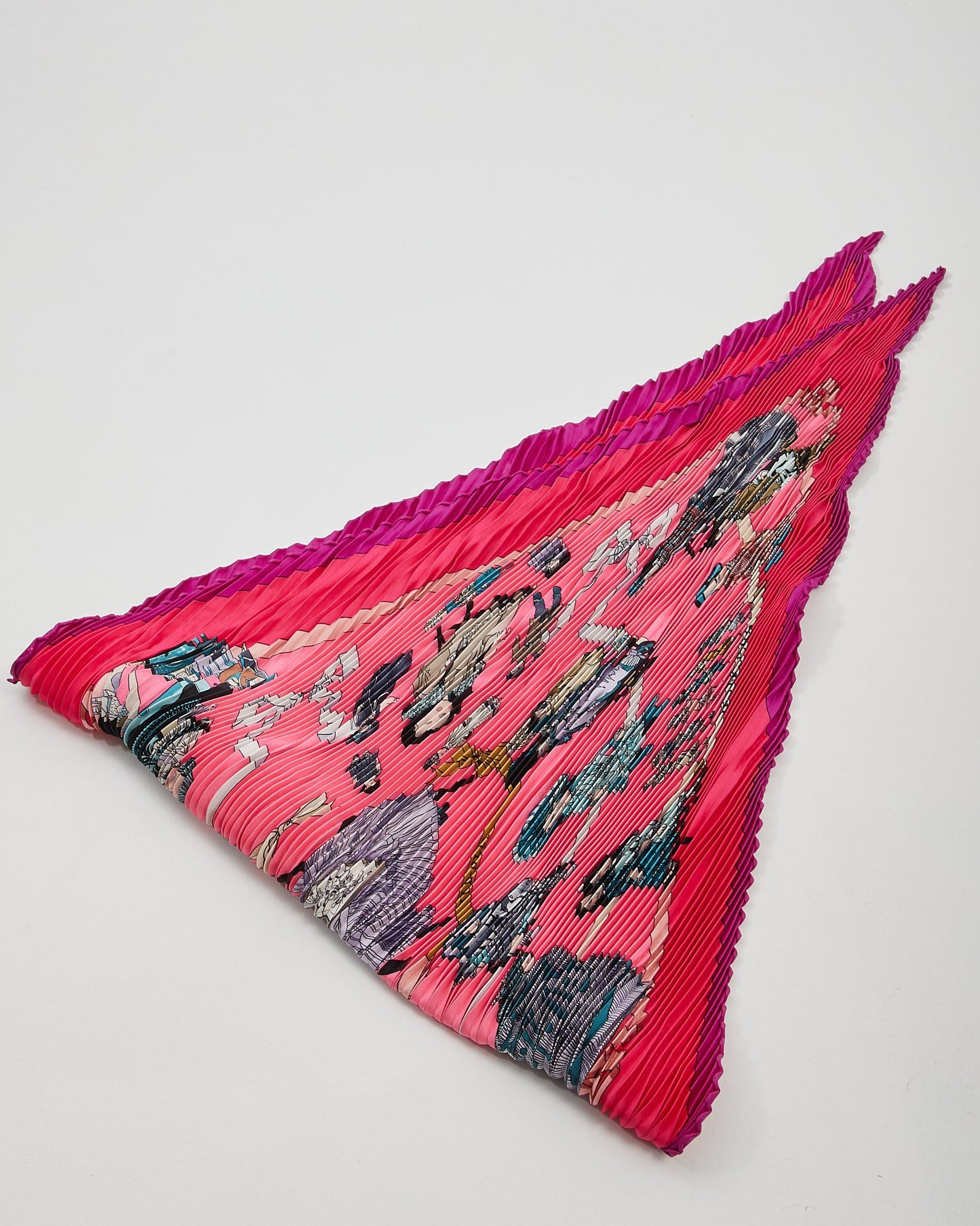 Hermès Fuchsia/Pink Silk « Hello Dollly » Plissé Scarf