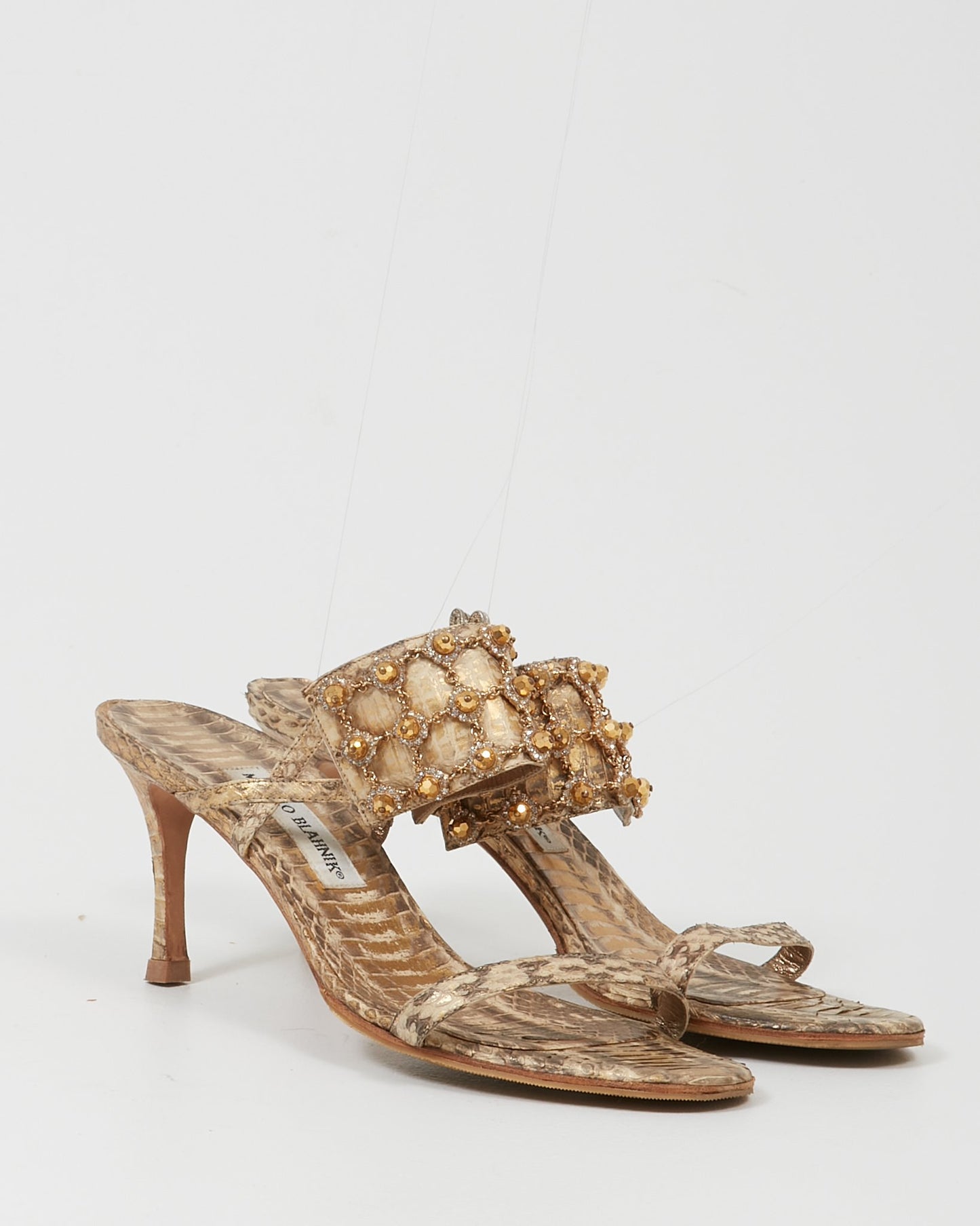 Sandale ornée de cristaux de python doré Manolo Blahnik - 39,5