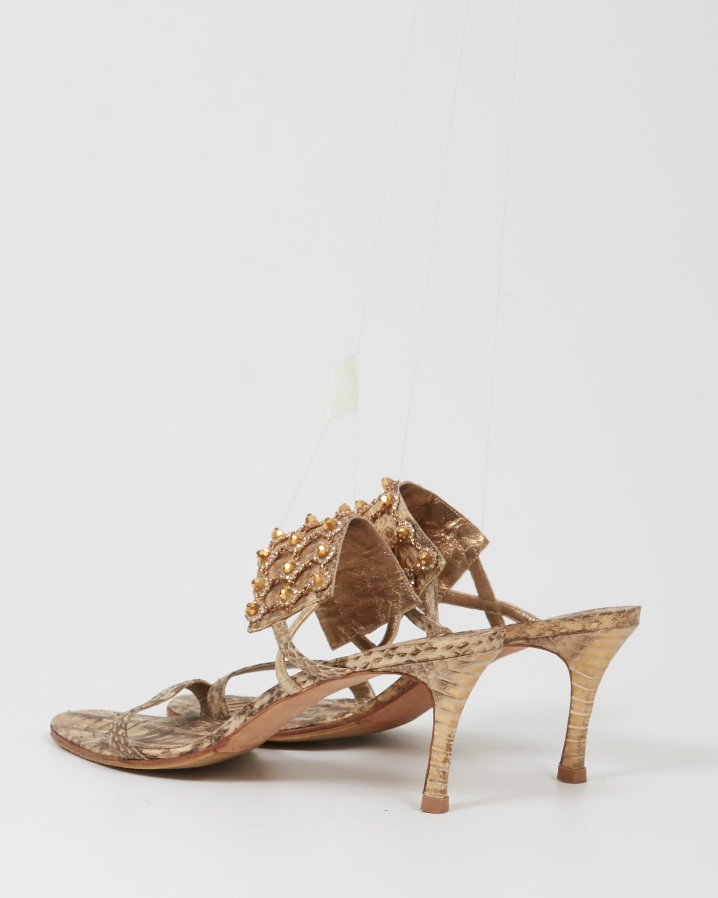 Sandale ornée de cristaux de python doré Manolo Blahnik - 39,5