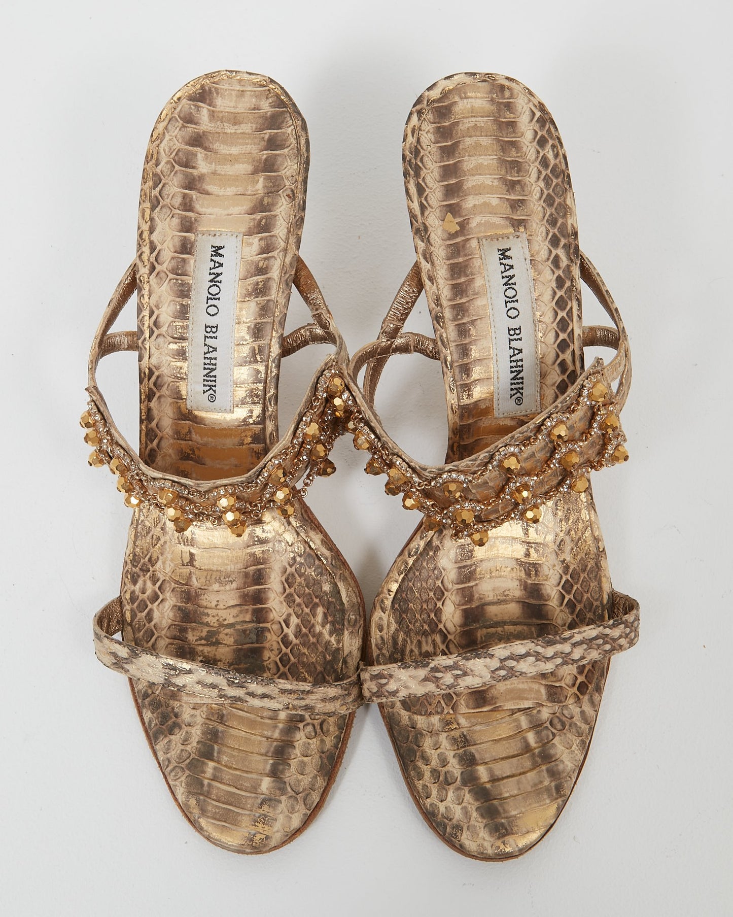 Sandale ornée de cristaux de python doré Manolo Blahnik - 39,5