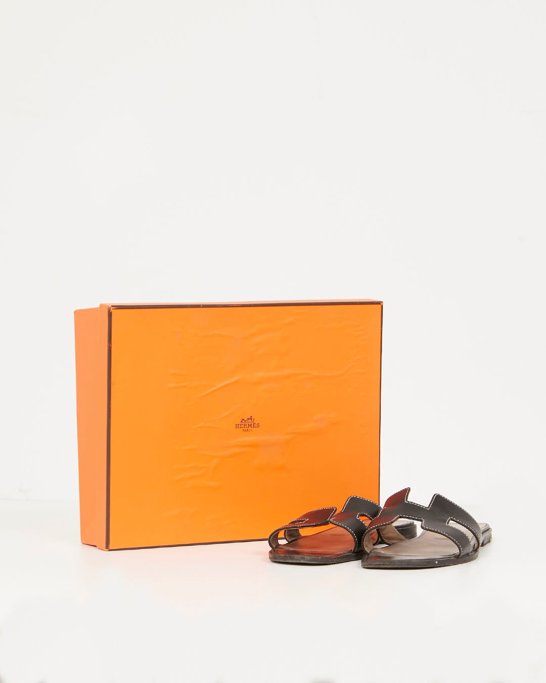 Hermès Black Leather Contrast Stitching Oran Sandals  - 38