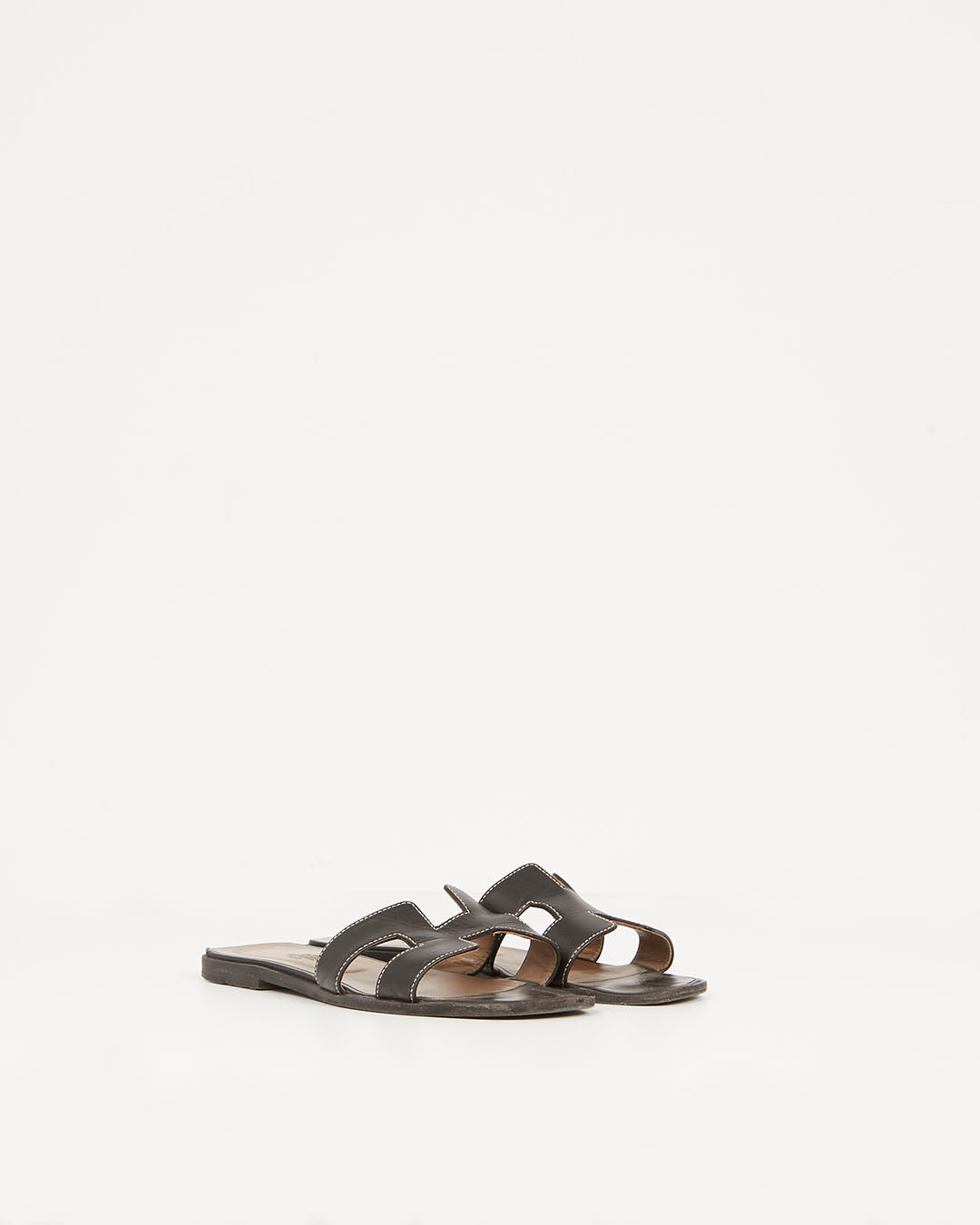 Hermès Black Leather Contrast Stitching Oran Sandals  - 38