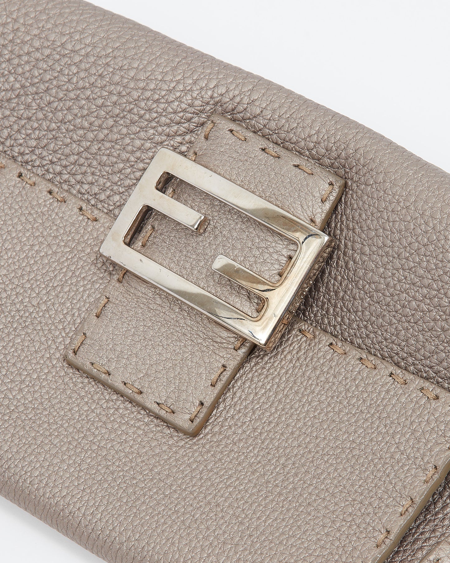 Fendi Silver Selleria Leather Mamma Baguette Shoulder Bag