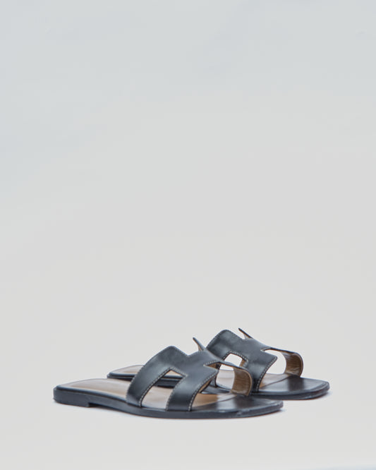 Hermes Black Leather Contrast Stitching Oran Sandals - 38.5