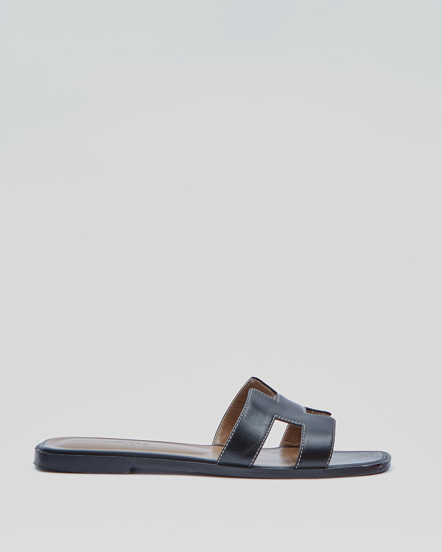 Hermes Black Leather Contrast Stitching Oran Sandals - 38.5