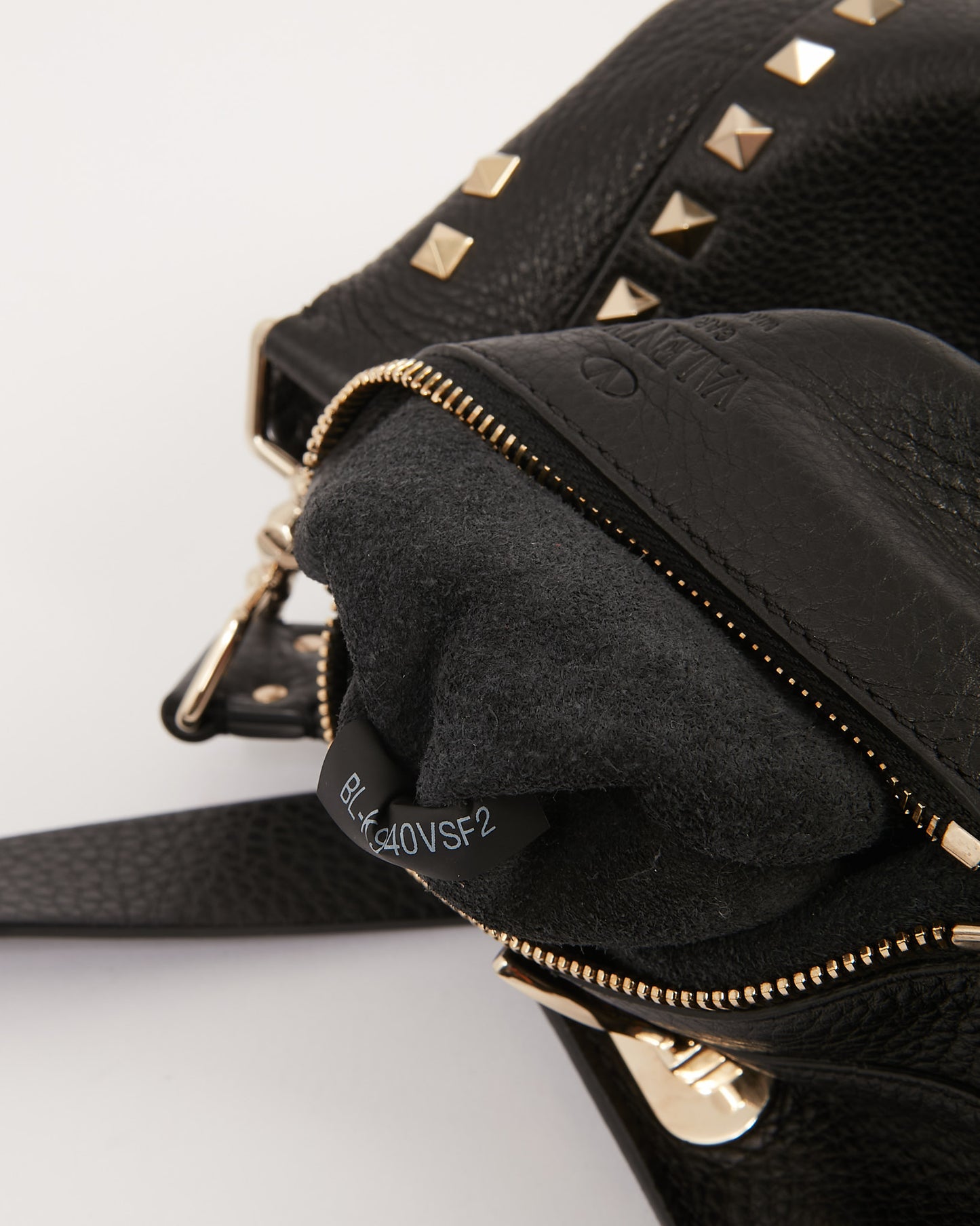 Sac messager Rockstud en cuir grainé noir Valentino