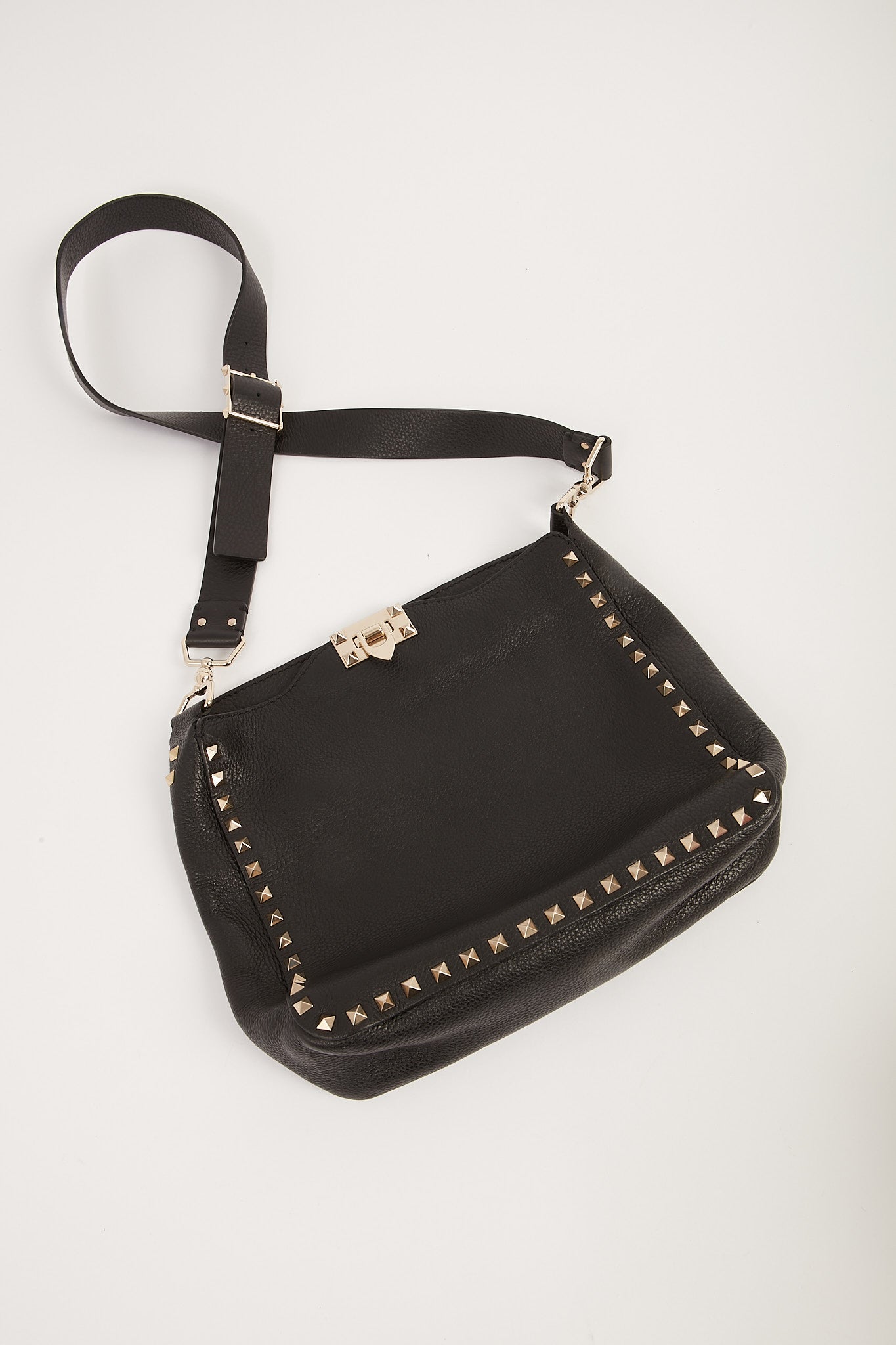 Sac messager Rockstud en cuir grainé noir Valentino