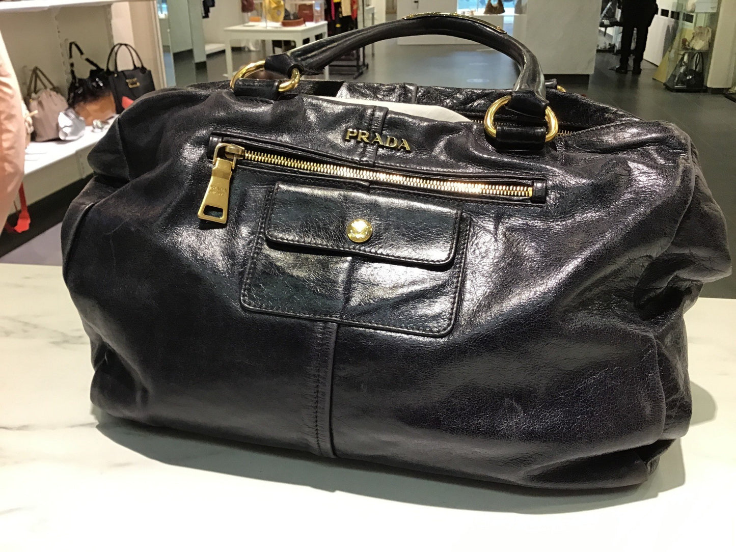 Sac à poignée supérieure en cuir brillant Vitello bleu Prada