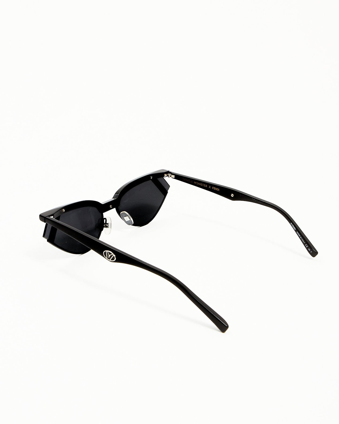 Fendi x GENTLE MONSTER Black Gentle Fendi No1 Cat Eye Sunglasses