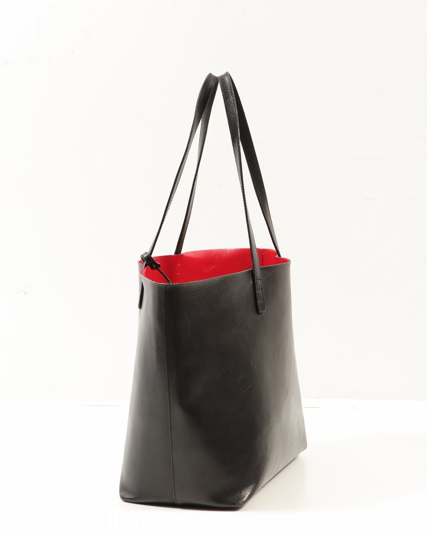 Mansur Gaviel Black/Red Leather Tote Bag