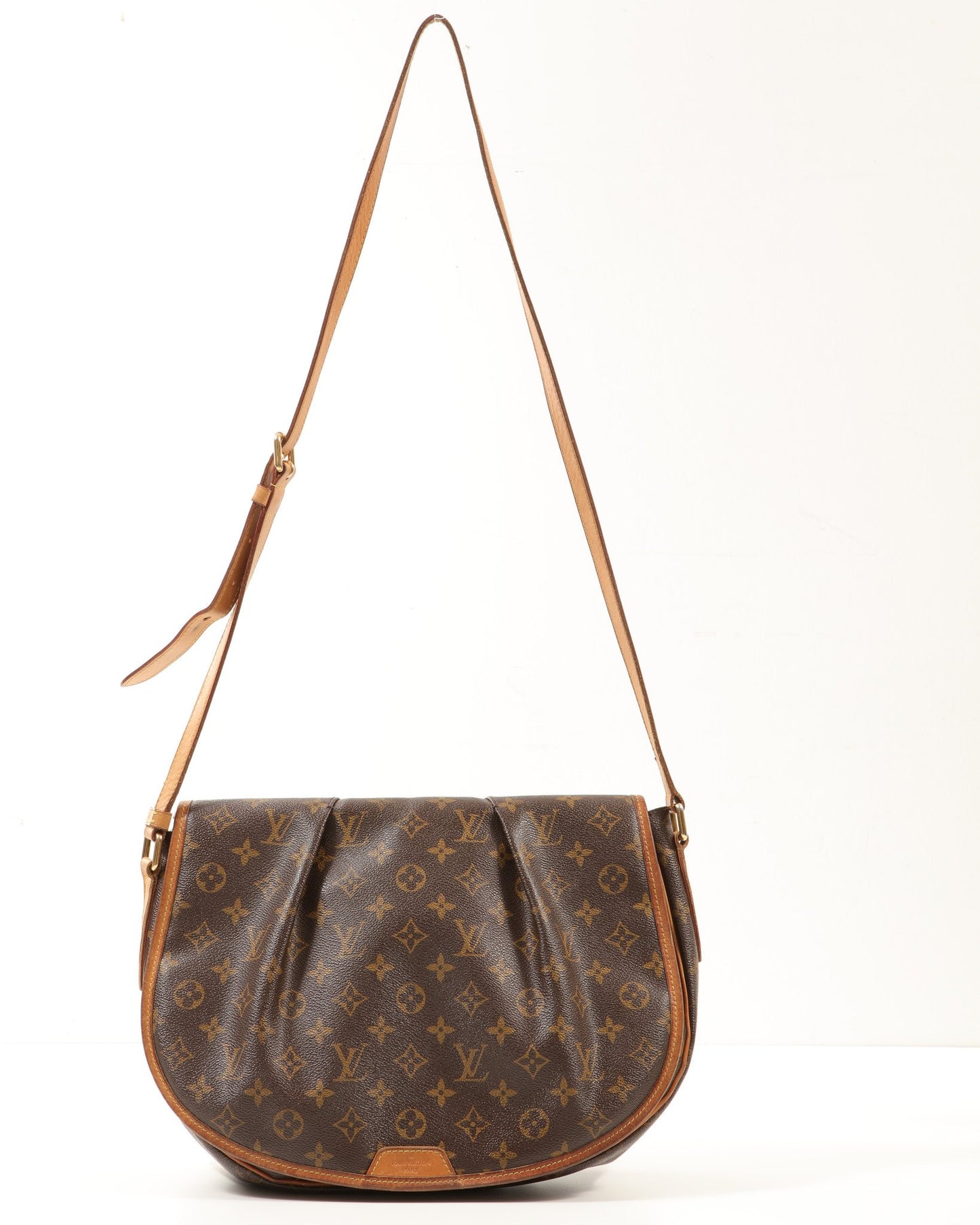 Louis Vuitton Monogram Coated Canvas Ménilmontant GM